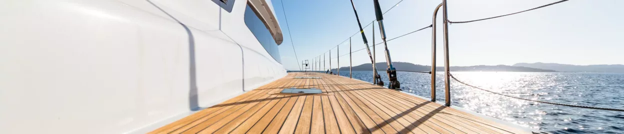 entretien parquet pont de bateau