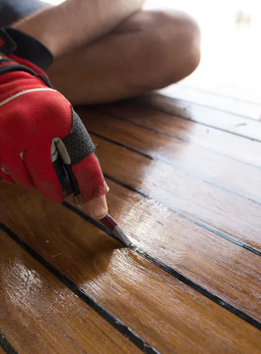 entretien parquet pont de bateau